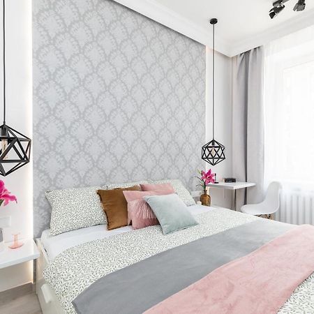 Superapart Chmielna 73A, City Center Варшава Екстериор снимка