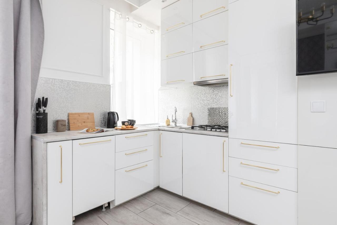 Superapart Chmielna 73A, City Center Варшава Екстериор снимка