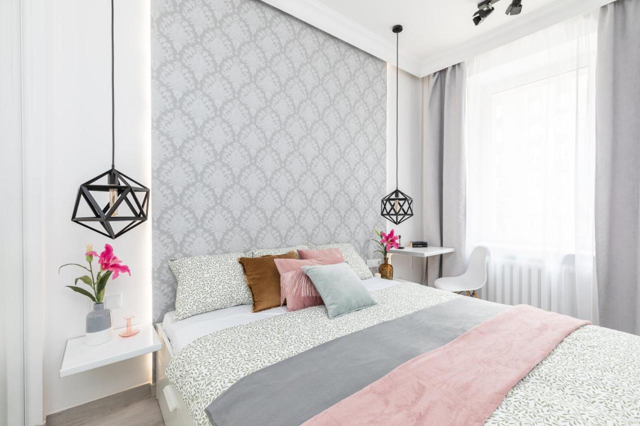 Superapart Chmielna 73A, City Center Варшава Екстериор снимка